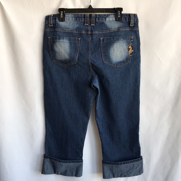 Phat Fashions Silver Label rolled capris with cat on back pocket, size 16 - Picture 4 of 12